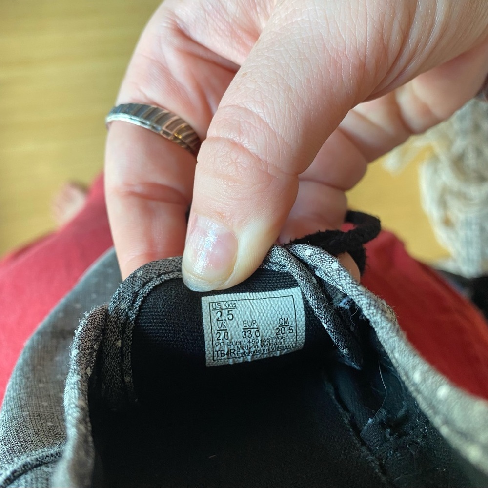 Kids Vans - Picture 3 of 3